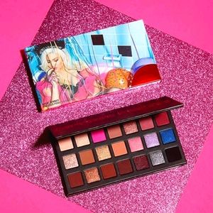 Kylie Sipping Pretty Palette